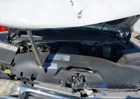 2002 GMC Sierra 2500Hd Sle z USA, uszkodzony, nr VIN 1GTHC23U62F152627